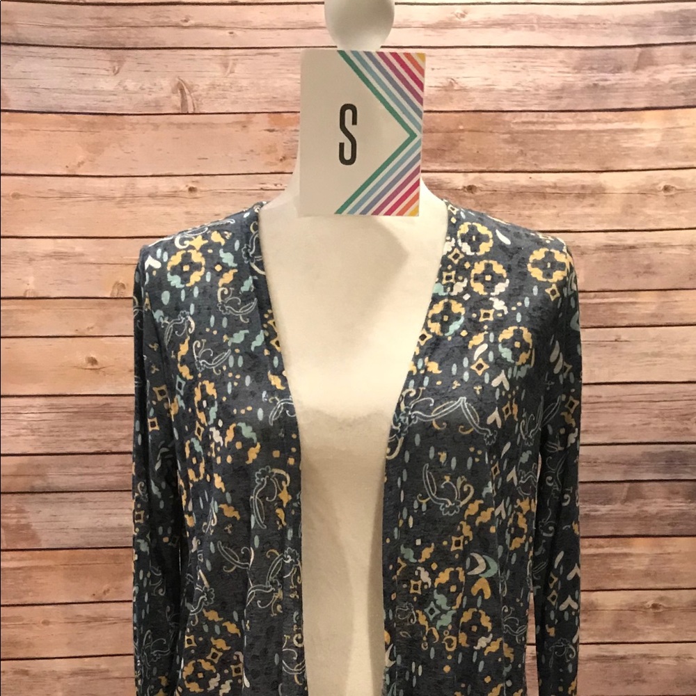 Small LuLaRoe Sarah